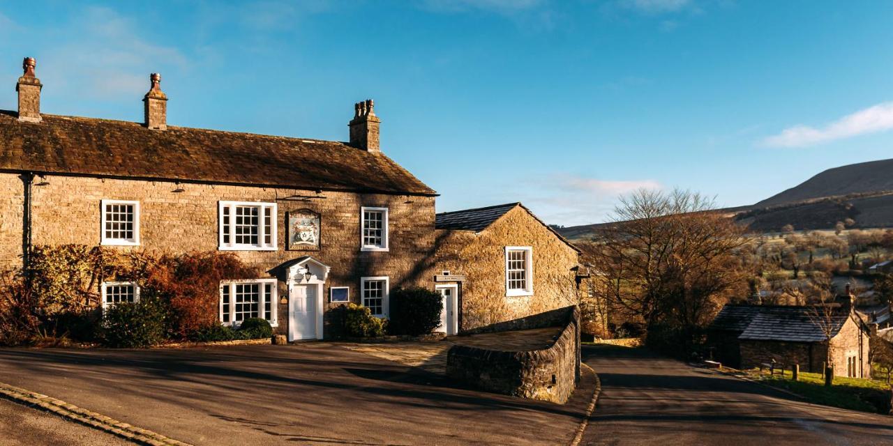 The Assheton Arms Hotel Clitheroe Exterior photo