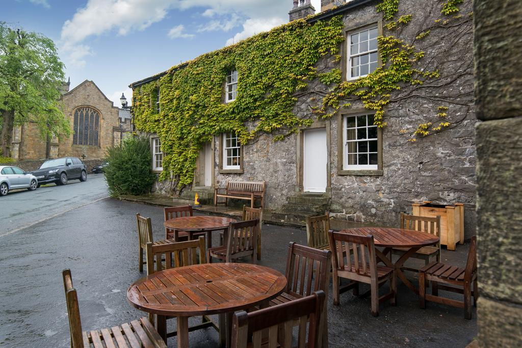 The Assheton Arms Hotel Clitheroe Exterior photo